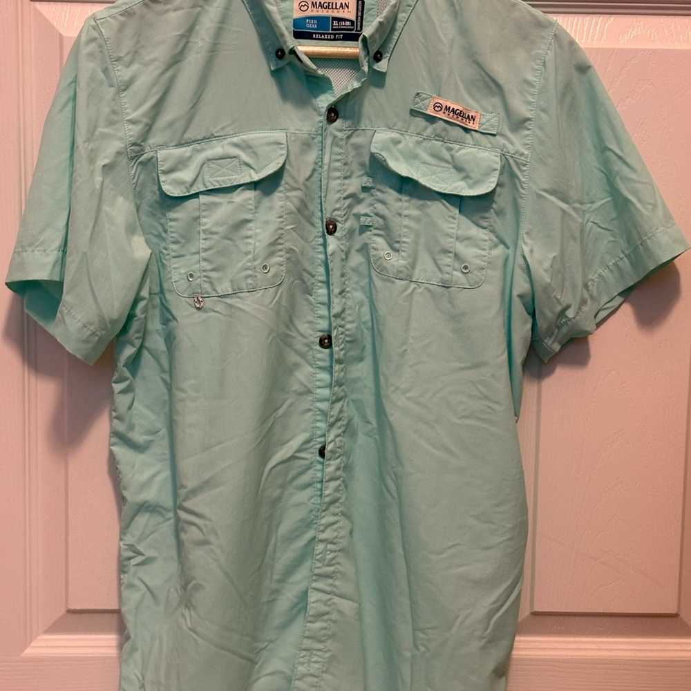 Magellan Outdoors Men's Light Blue Button Down Shirt